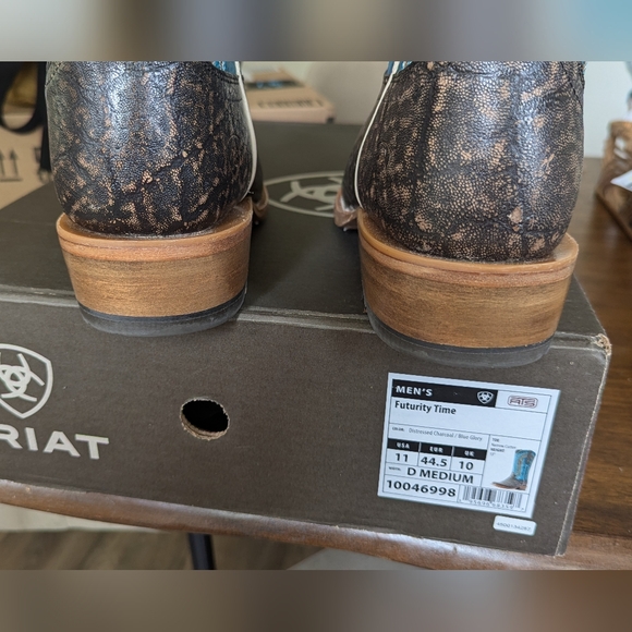 Ariat Futurity 11D - Picture 7 of 7